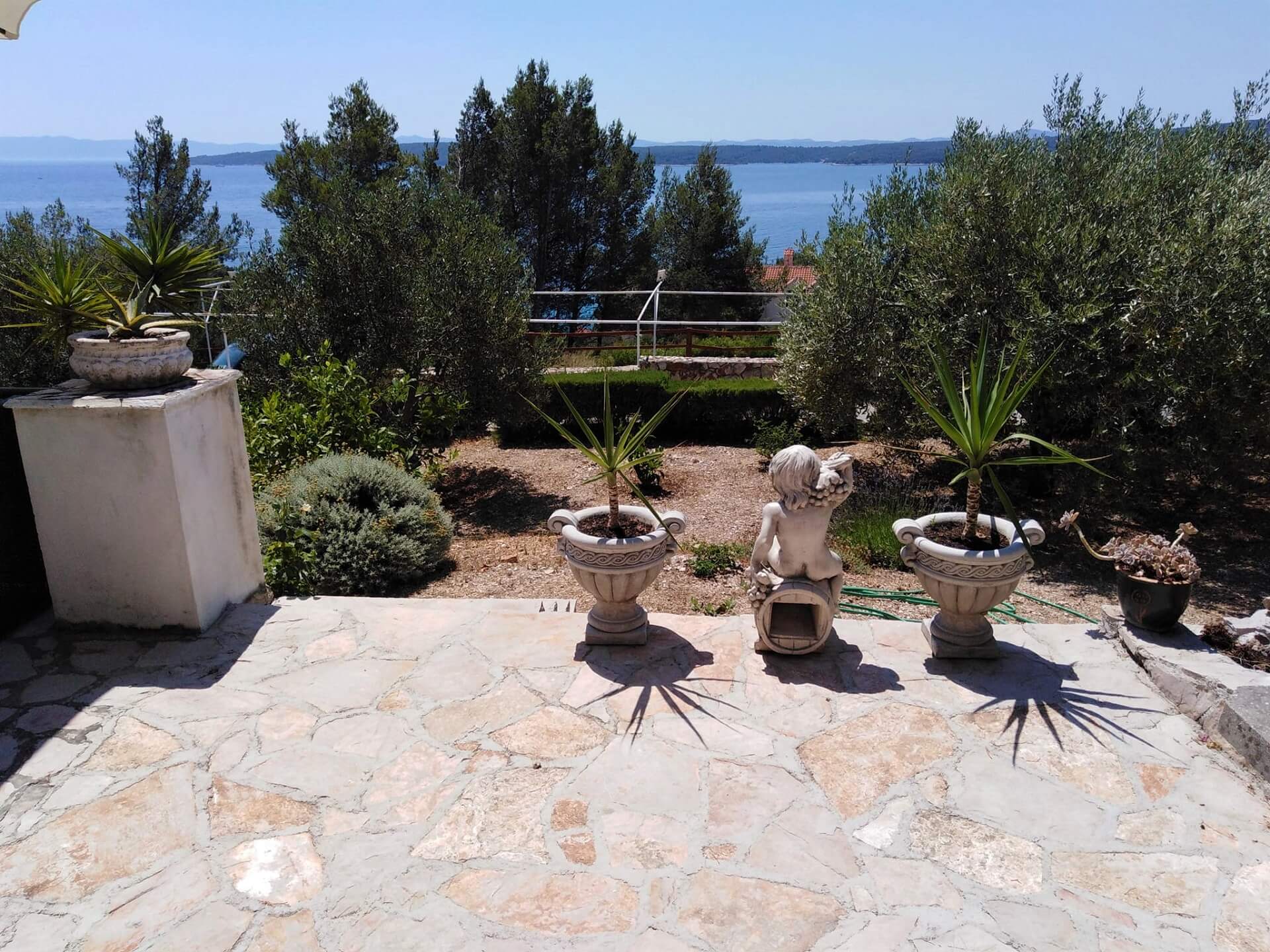 Apartment Ruža - Zavala, Hvar - Croatia